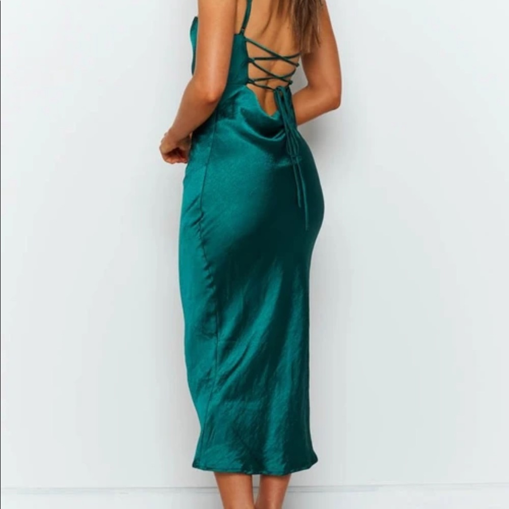 Beginning Boutique The Amaryllis Dress Emerald 6 - Picture 7 of 16